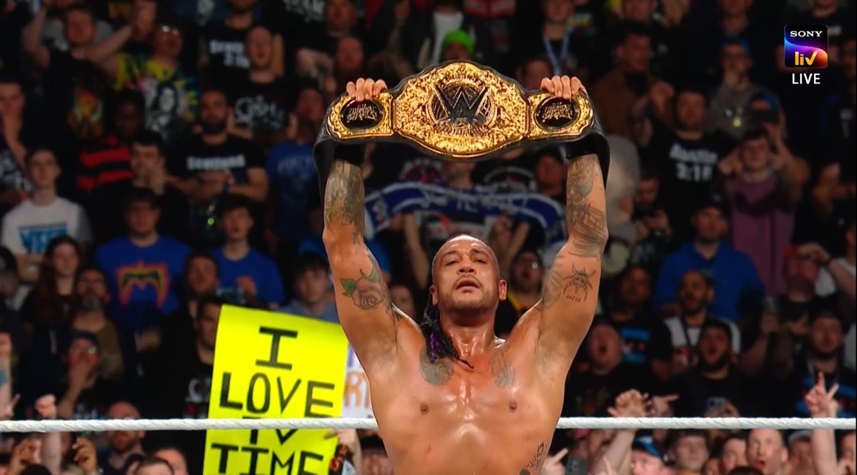 SKWrestling_'s tweet photo. #WWECastle summed up in 4 pics: https://t.co/FsH0gA3fjZ