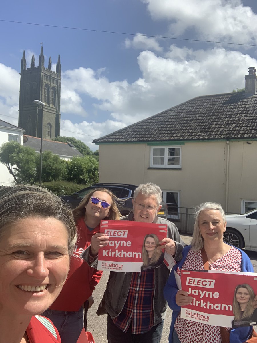 JayneKirkham4's tweet image. Beautiful day in #Probus. Football team awards in the pub garden, a band playing the best of 90s indie, and a full day of discussing the #change we need with the people of Probus.