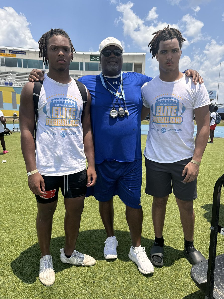 JardonThompson (@doobie1k_) on Twitter photo Had a great day with @Bmalveaux9 at southern camp today‼️, thank you for the experience <a href="/theyoungcoach1/">Coach Kaleb Williams 🐆</a> <a href="/gs_derrick/">Rose ⁵🌹</a> <a href="/SouthernUsports/">Southern University Jaguars</a> /<a href="/Recruit_LCCP/">Lake Charles College Prep 🏈 Recruits</a> <a href="/CoachRylek/">Rylek Poullard</a> Had a great day with @Bmalveaux9 at southern camp today‼️, thank you for the experience <a href="/theyoungcoach1/">Coach Kaleb Williams 🐆</a> <a href="/gs_derrick/">Rose ⁵🌹</a> <a href="/SouthernUsports/">Southern University Jaguars</a> /<a href="/Recruit_LCCP/">Lake Charles College Prep 🏈 Recruits</a> <a href="/CoachRylek/">Rylek Poullard</a>