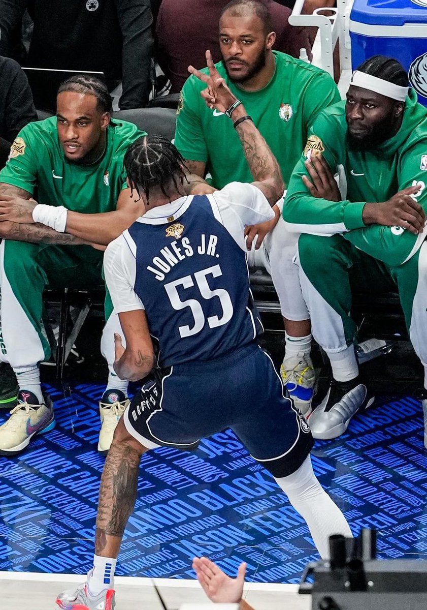 CelticsUnite18's tweet image. Definition of FAKE tough.