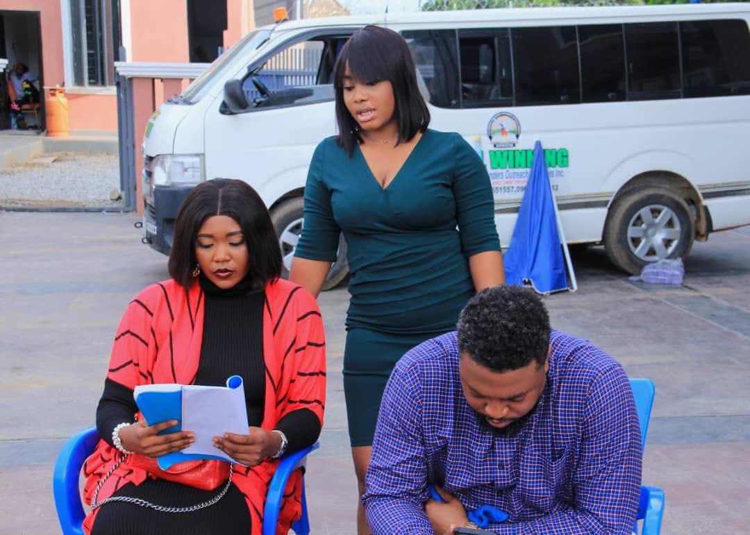 Successlove24's tweet photo. On set with @babarex @ifeanyi olekatv https://t.co/sHgKgtDD3P