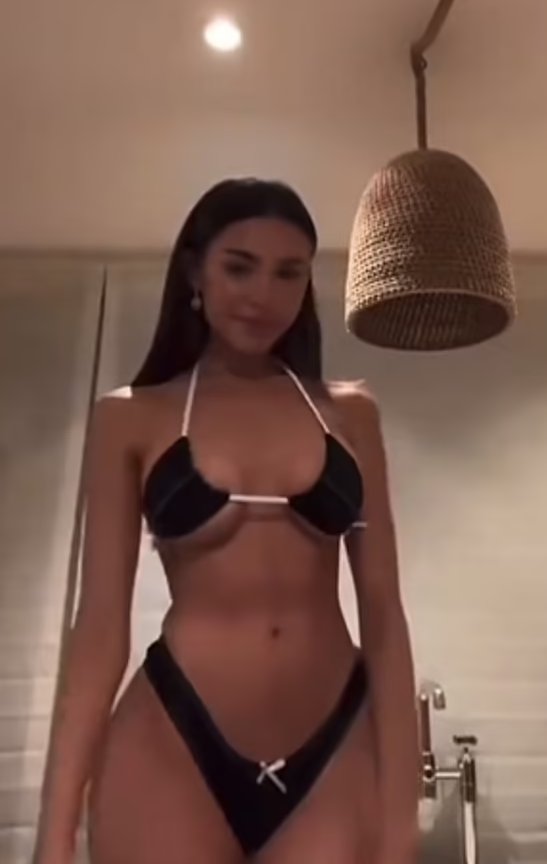 yoxics's tweet photo. fck it Madison Beer in a bikini