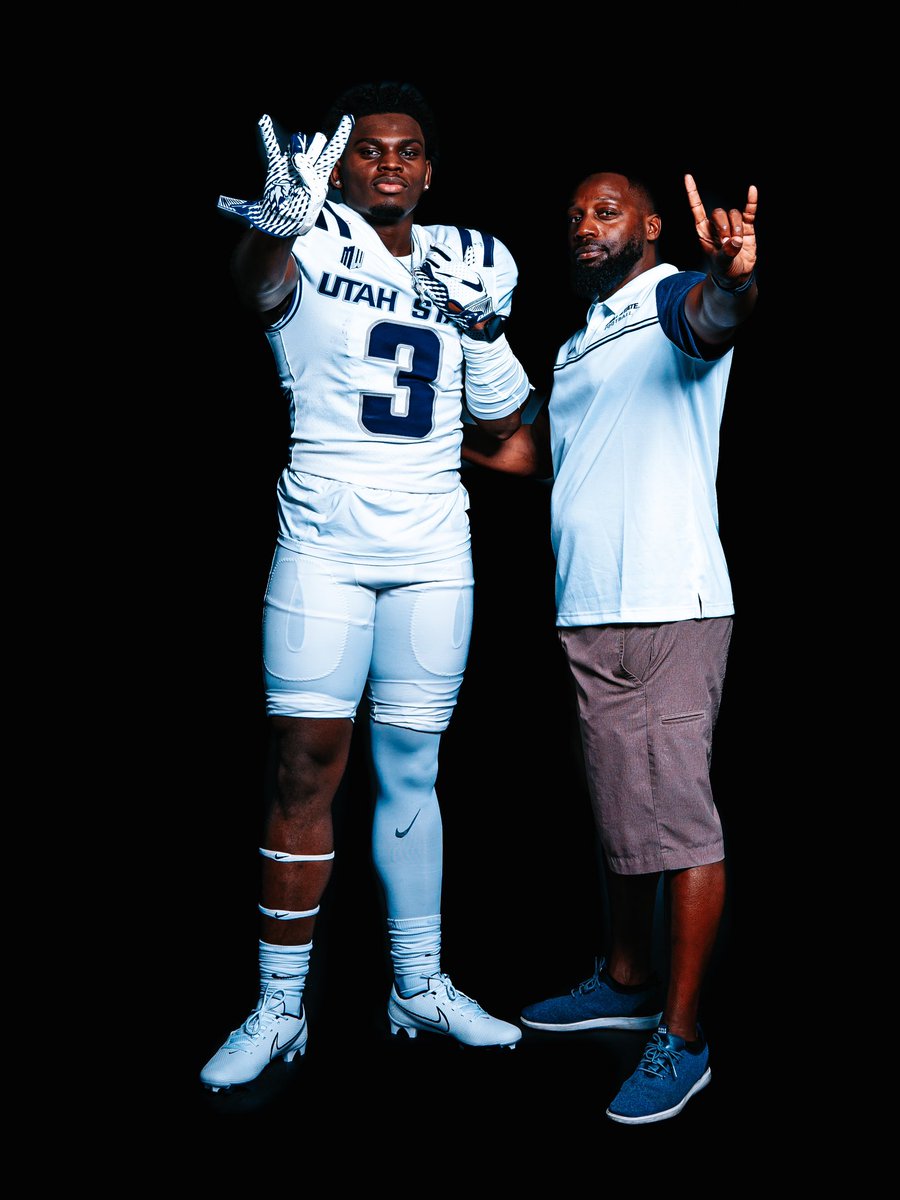 #AGTG blessed for this opportunity! Ready to work!!

<a href="/TritonNation/">Iowa Central Football</a> <a href="/Crimsonfootball/">Crimsonfootball</a> 
<a href="/_SirShawn_/">Coach Simmons</a> <a href="/coachJClegg/">Justice Clegg</a> <a href="/GavinBlomberg/">Gavin Blomberg</a> <a href="/CoachTalto2/">Coach Montalto</a> <a href="/CoachConleyDC/">Jeremy Conley</a>