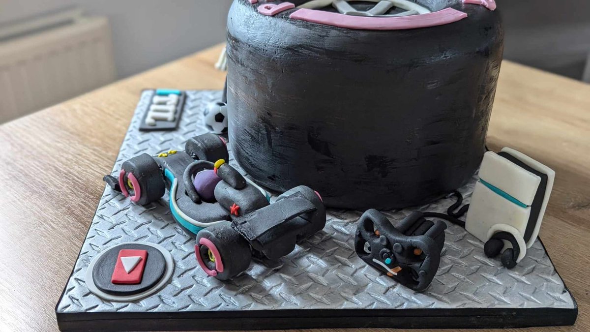 CXI_Team_Racing's tweet photo. Many Happy 40th Birthday to CXI GT7 VR Racing Driver @robomags

Mags has one very clever wife, who's captured all his passions of @LewisHamilton @MercedesAMGF1 @NUFC and all-around racing enthusiast in this birthday cake

Follow Mags on @YouTube here;
 https://t.co/TADfv7Iyqz https://t.co/WHz8PXAPfF