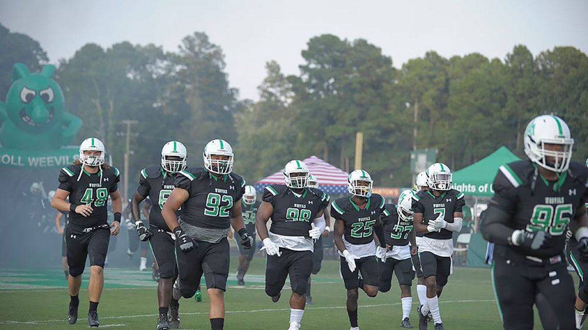 After a great <a href="/WeevilFootball/">UAM Football</a> camp and conversation with <a href="/coachjweevils/">Hud Jackson</a> <a href="/Garywalker96/">GFUNK</a> @CoachPruitt_UAM I have received offers to play DL/OL/FB at UAM!! #PTF <a href="/CoachBeck_PTF/">Coach Aaron Beck</a> <a href="/Meech_Dream14/">Demetrius Knox</a> <a href="/lettermans_ptf/">All Saints’ Letterman’s Club</a> <a href="/PTFFootball/">All Saints' Football</a>
