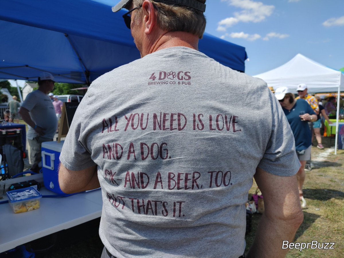 BeeprBuzz's tweet photo. The shirts of Pints for Paws Homebrewing and Craft Beer Festival .....for SPCA of Anne Arundel County @aacspca
The first one actually bought it here!!!
#DogsofAnnapolis #DogsofMaryland #Annapolis #BeeprBuzz https://t.co/kbRB7slBgL
