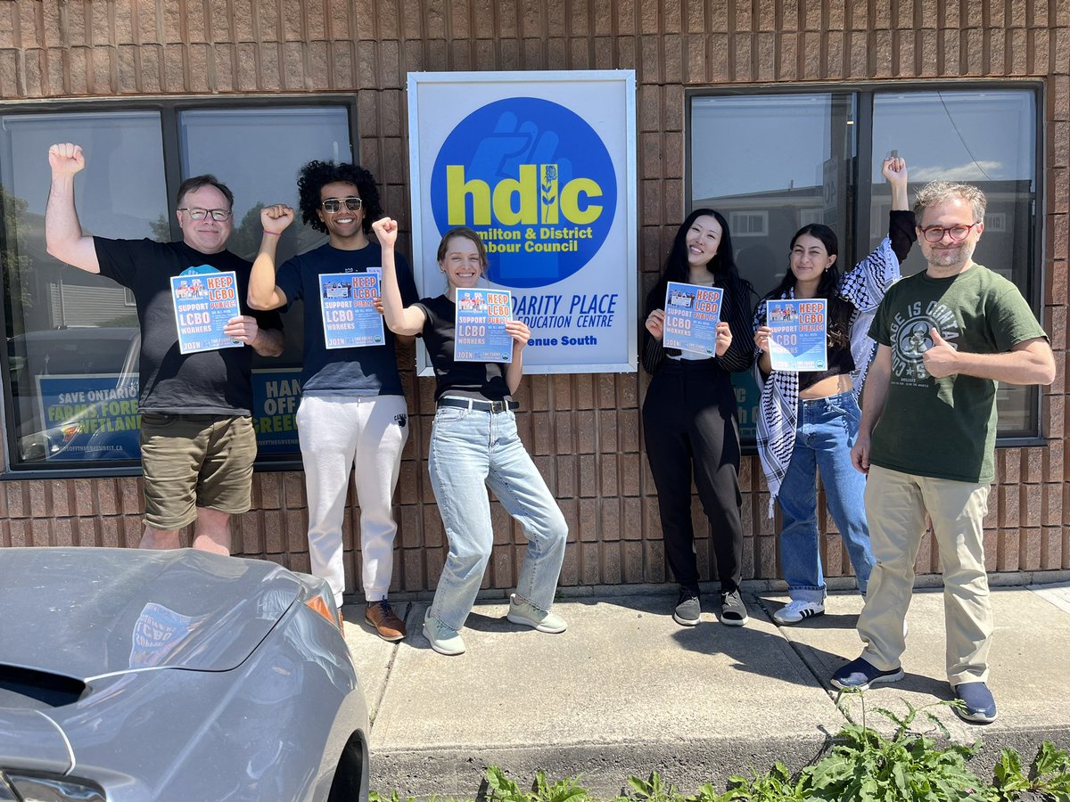 fairwagesnow's tweet photo. At the “Beat the bosses” mini-school in Hamilton! We had a great day busting corporate myths and getting organized to build the movement for decent work. Big thank you to @hamiltonlabour for making such a beautiful space available. #ONpoli #Justice4Workers #CanLab https://t.co/S6PtKFQFFC
