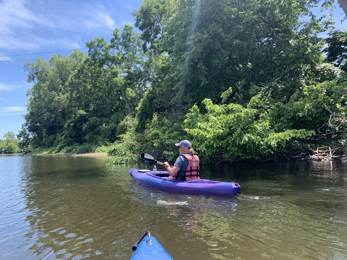 kle052789's tweet photo. Great day to get out on the water! Not our prettiest paddle (lots of trash and pot smoking around), but always good to get out, and we saw some cool wildlife. #paddlehard #optoutside #weedmaybelegal #butitstillstinks https://t.co/YHNqAgeN0B