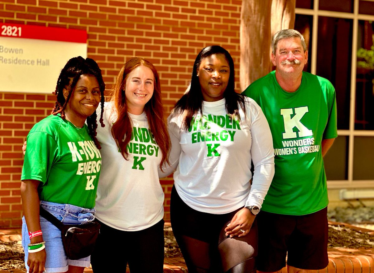 These are my people!! Couldn’t have survived NC State basketball camp without them 💚🏀