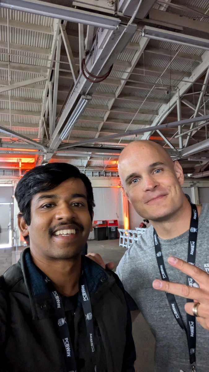 Nice to meet you <a href="/ZacksJerryRig/">JerryRigEverything</a>!
#opensauce2024