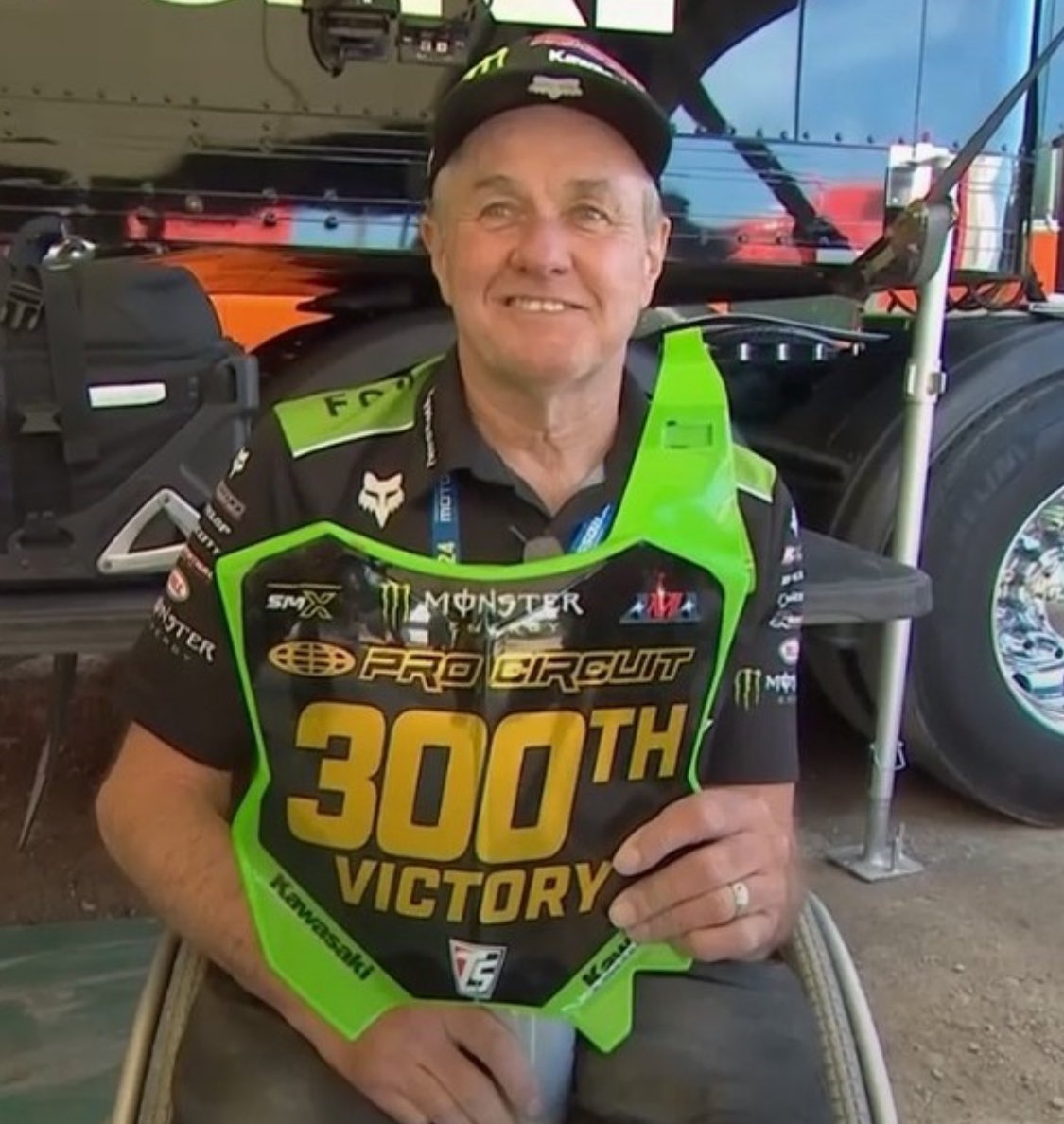 Dirtbike_Lovers's tweet image. Congrats Mitch on 300 Wins with Pro Citcuit!