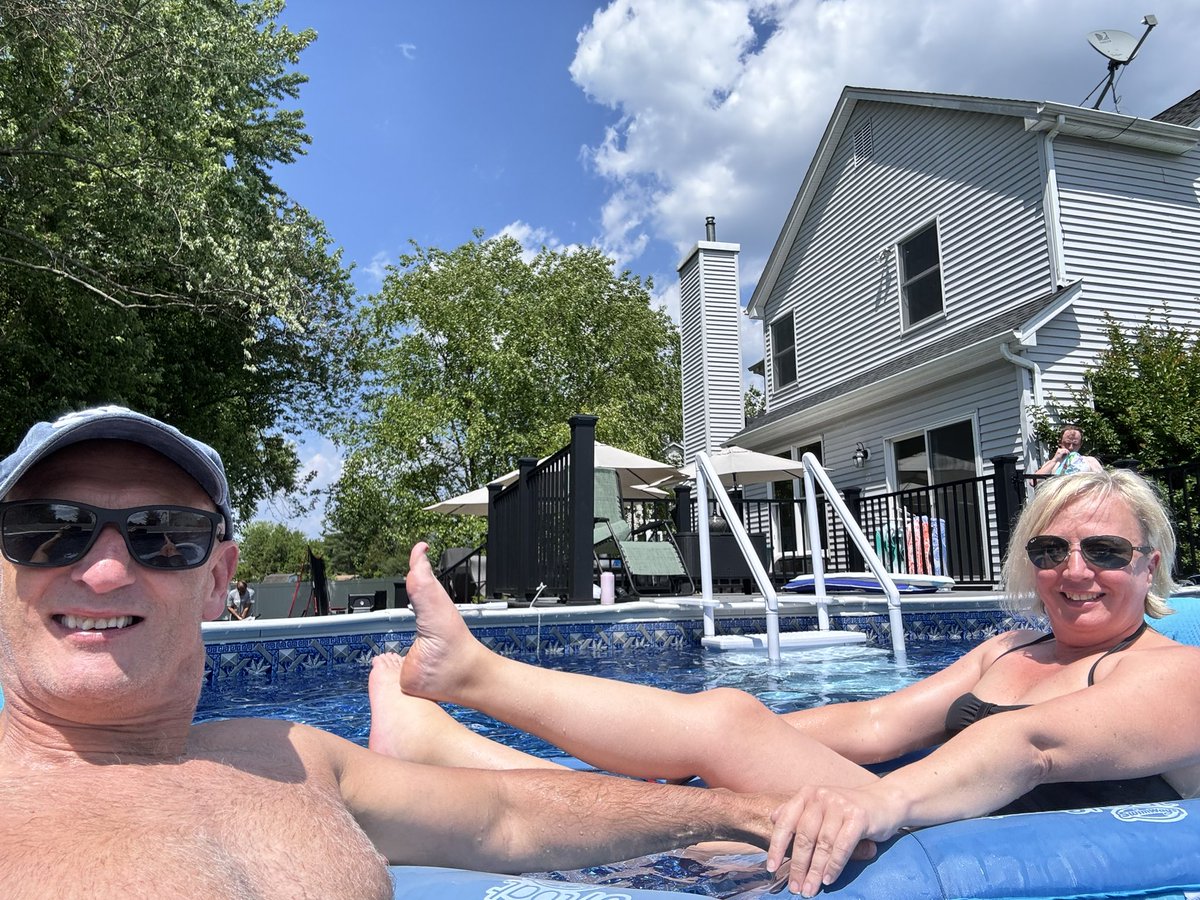 Chilling with this beauty #USA #hillsbourghNJ #familytime #Hot34