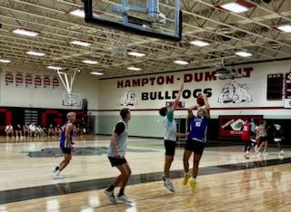 LynxWebster's tweet photo. Had a great day of Summer hoops.  Was really happy at how hard the guys competed today.  Excited to see what the upcoming season brings. https://t.co/vgLaSw2pQq