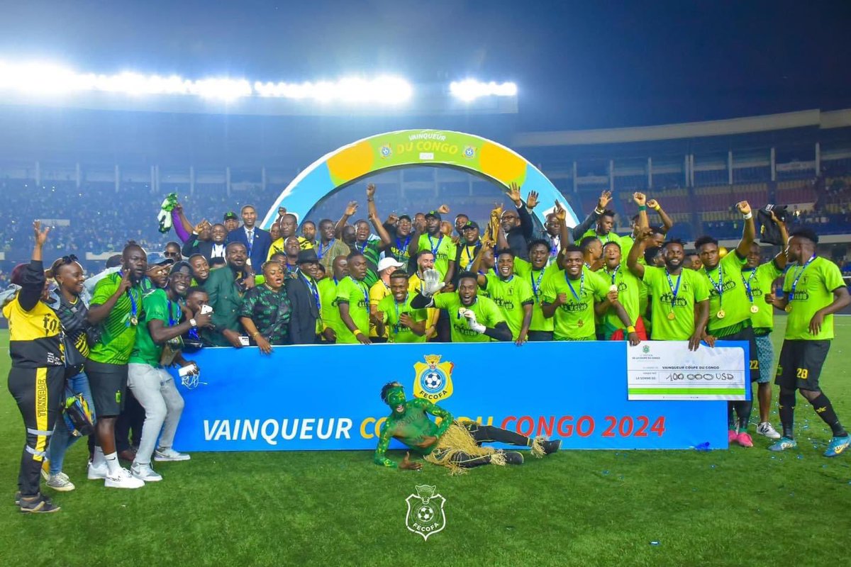 ArunaNdarabu3's tweet photo. #RDCFootball : fin de la saison 2023 - 2024. Bravo aux champions, @TPMazembe de la @Linafoot et @vclub_kinshasa de la Coupe du Congo.
Le TP Mazembe et l’AS Maniema Union représenteront le pays 🇨🇩en ligue des champions africaine. https://t.co/Ygb4906BGZ