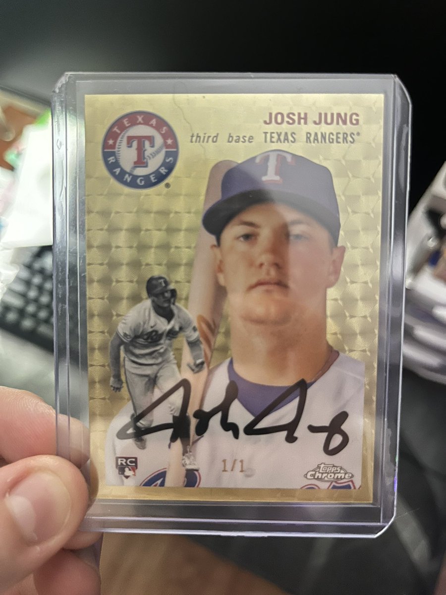 Wickity_Whack's tweet photo. @Topps @BomberBreaks How about a gold Josh Jung https://t.co/JnBw69qD4w