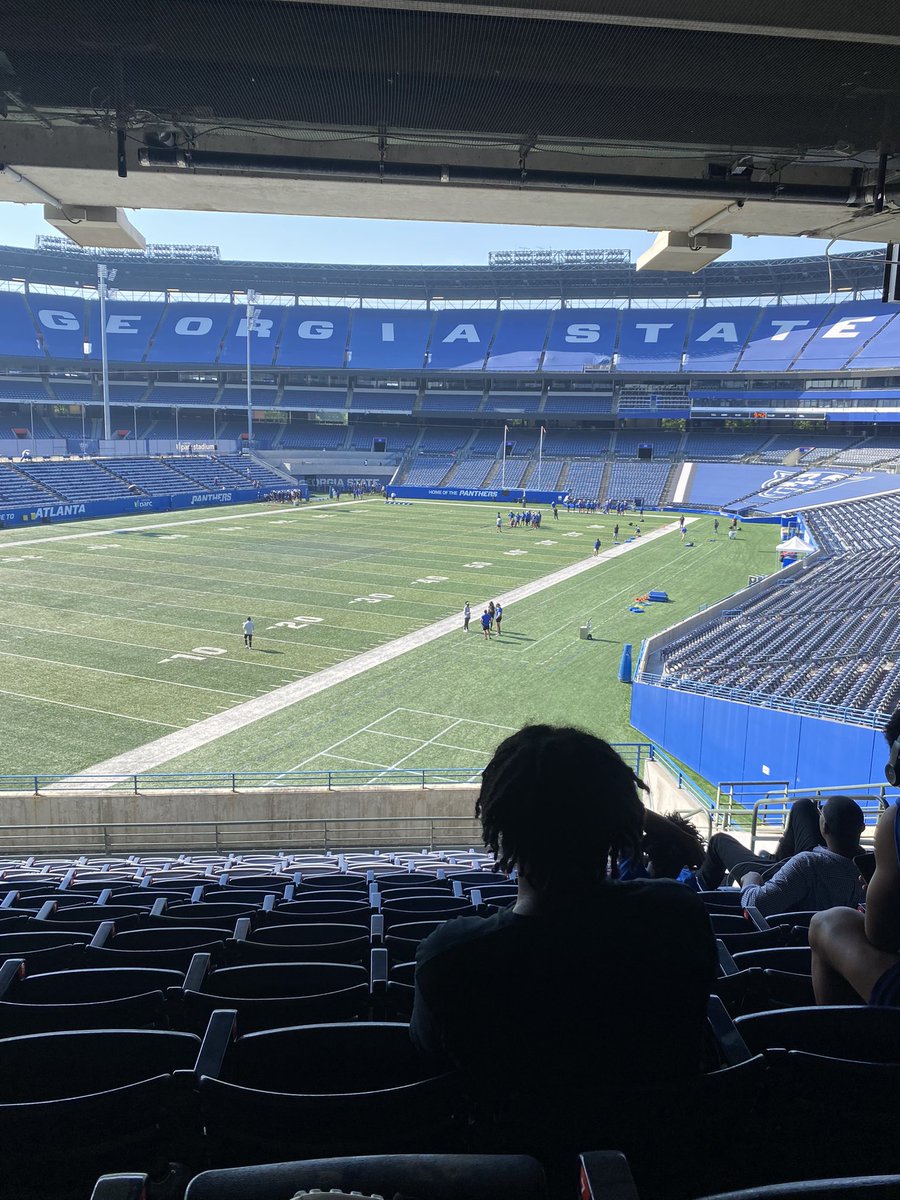 georgenwigwe44's tweet photo. Had a very Great day at Georgia state, winning reps and getting better @DellMcGee @GeorgiaStateFB @CoachSAS @RosariaRice82 https://t.co/1yEijL42GL