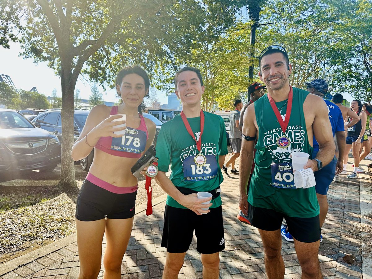 Dex_mitchell's tweet photo. Great day for a 5K!  Thanks to everyone that came out!  Here are some pics!  https://t.co/BEF0kPkadd https://t.co/qEQFZWBe96
