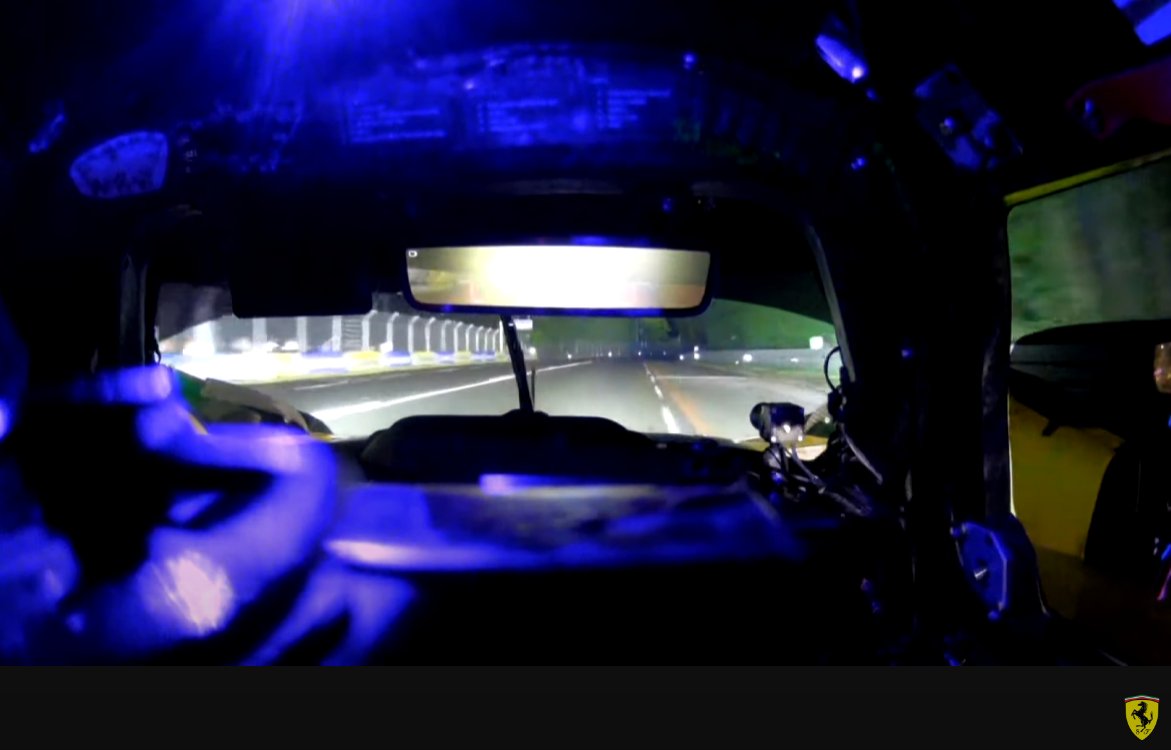 rafalrun's tweet photo. ❗️PILNE ❗️

Sędziowie zdecydowali o 30 sek stop and go
dla Roberta Kubicy Ferrari #83 po kolizji która wyeliminowała BMW #15.

Zatem pit i jedziemy dalej! 

#lemans24 https://t.co/Yg4YVMHeB7