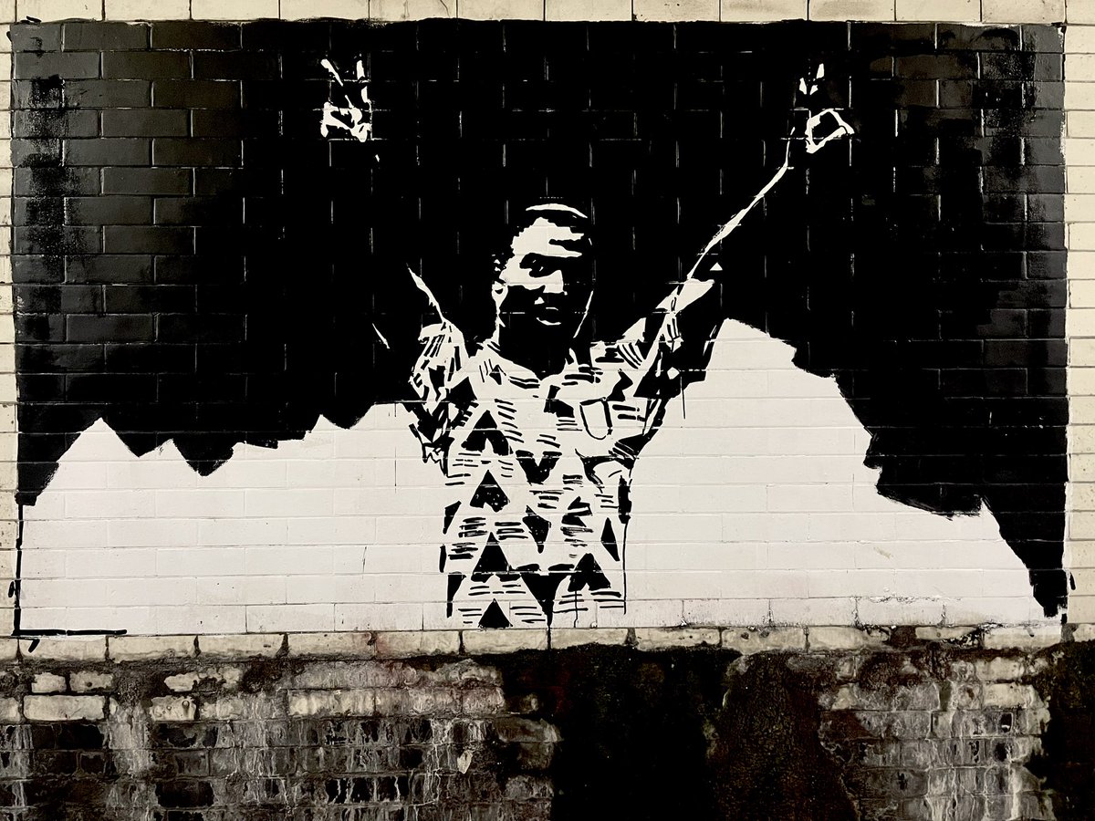 northbanksyafc's tweet photo. Kevin Campbell footballer and hero of @arsenal 1970-1924. Go With God, Our Brother  ♥️🤍 #Arsenal #StreetArt https://t.co/PfUMpHTsKO
