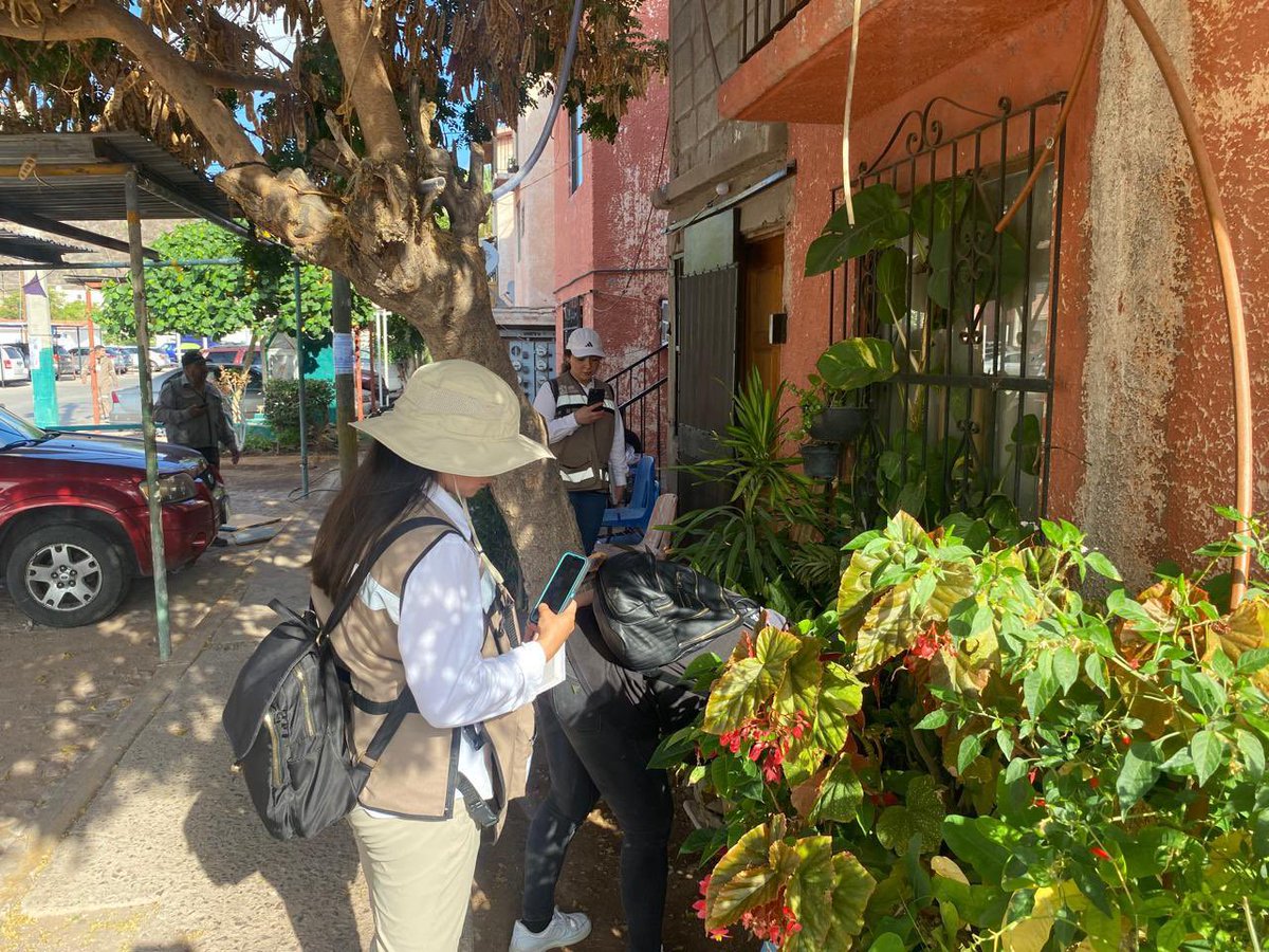 ssaludsonora's tweet photo. 🏥Capacitacion en el Hospital General de Guaymas con las áreas IMSS Bienestar y Consultorios anexos a Farmacias 
🪣Identificación, eliminación de potenciales criaderos de mosquitos en espacios comunes y viviendas.

Recuerda: LAVA, TAPA y VOLTEA https://t.co/GYq4bQ2vnV