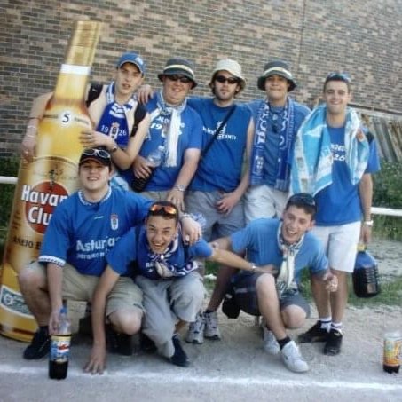 20 años han pasado... Y no cambiaría nada de lo vivido... Para unos será motivo de mofa, pero para los que estuvimos ahí es un orgullo... Y hoy vamos a jugar el partido que, cuando se hizo la foto, no era más que una quimera... Por todos y ante todo, disfruta y lucha @realoviedo