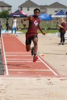 as an incoming junior I am now open for recruitment
tj:43'10
lj:19'10
100m:11.4