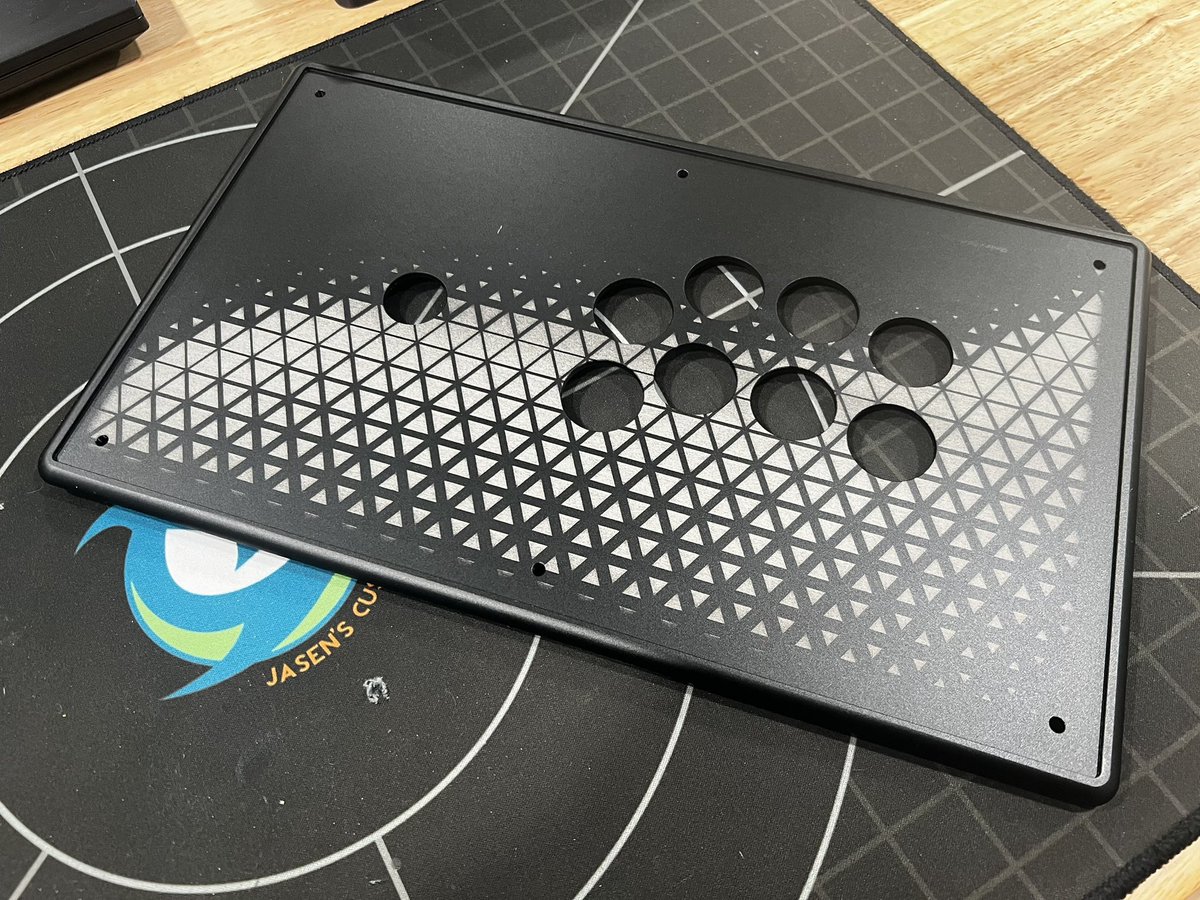 JasensCustoms's tweet photo. Played with the laser on a blemished #Panzer5 panel. I think I’ll need to make a jig to avoid relying on optical alignment only. https://t.co/AZWIEx0w3v
