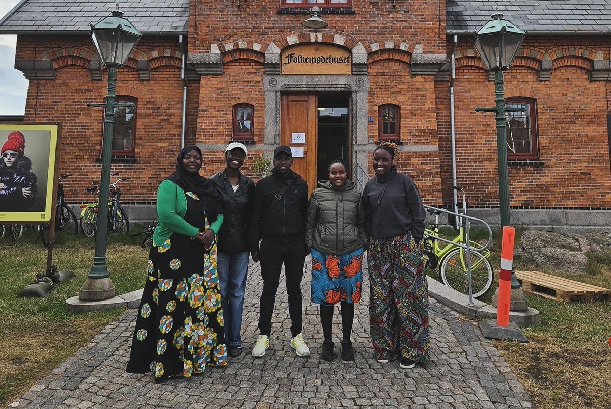 CMDKenya's tweet photo. As with every other good thing, the 2024 People’s Meeting -  Folkemødet- has come to an end. 

 We joined our Danish friends for this year’s edition, where the Centre for Multiparty Democracy Kenya sent a delegation from the PDF Secretariat and from various political parties to attend the event in Allinge, Denmark. 

The Meeting, which is the inspiration for the People Dialogue Festival, continues to serve as a great source of inspiration, linking and learning experience for us. We look forward to using the lessons learnt here in 🇩🇰 to improve our very own democracy festival! 

#FormNiDialogue
