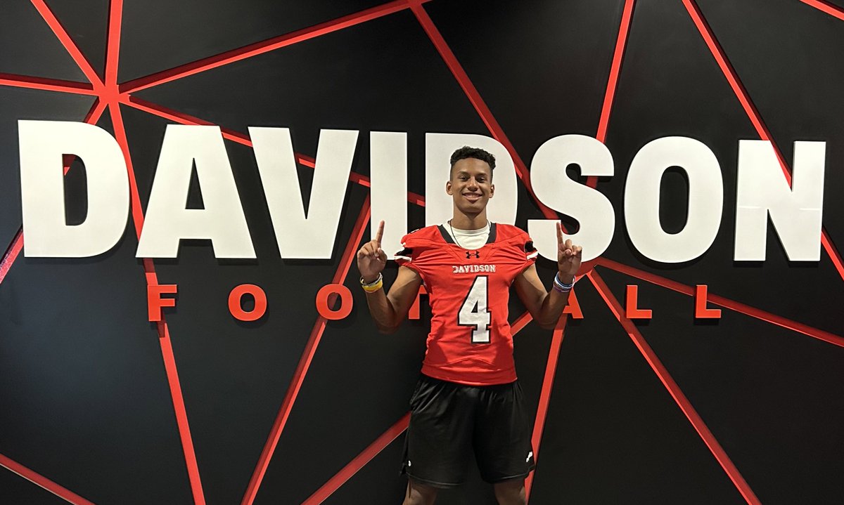 After a Great Performance at camp, new 4.44 - 40 Yard Dash - 10’3 Broad Jump PR, and great conversation with Coach <a href="/Scott_AbellFB/">Scott Abell</a>…

I am truly blessed to receive a Division 1 Offer from Davidson College!

#We #DavidsonFB #AGTG 
———
<a href="/DavidsonFB/">Davidson Football</a> <a href="/DCFBrecruiting/">Davidson Football Recruiting</a> <a href="/porter_abell8/">Porter Abell</a>