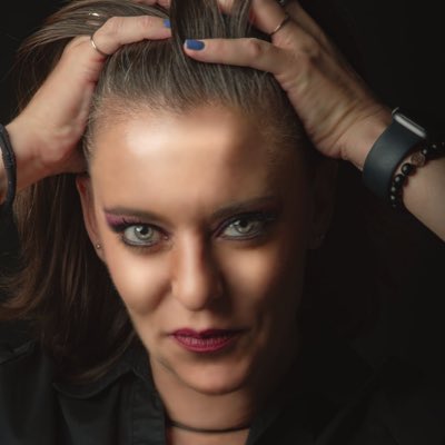 Caro Corces tweet media