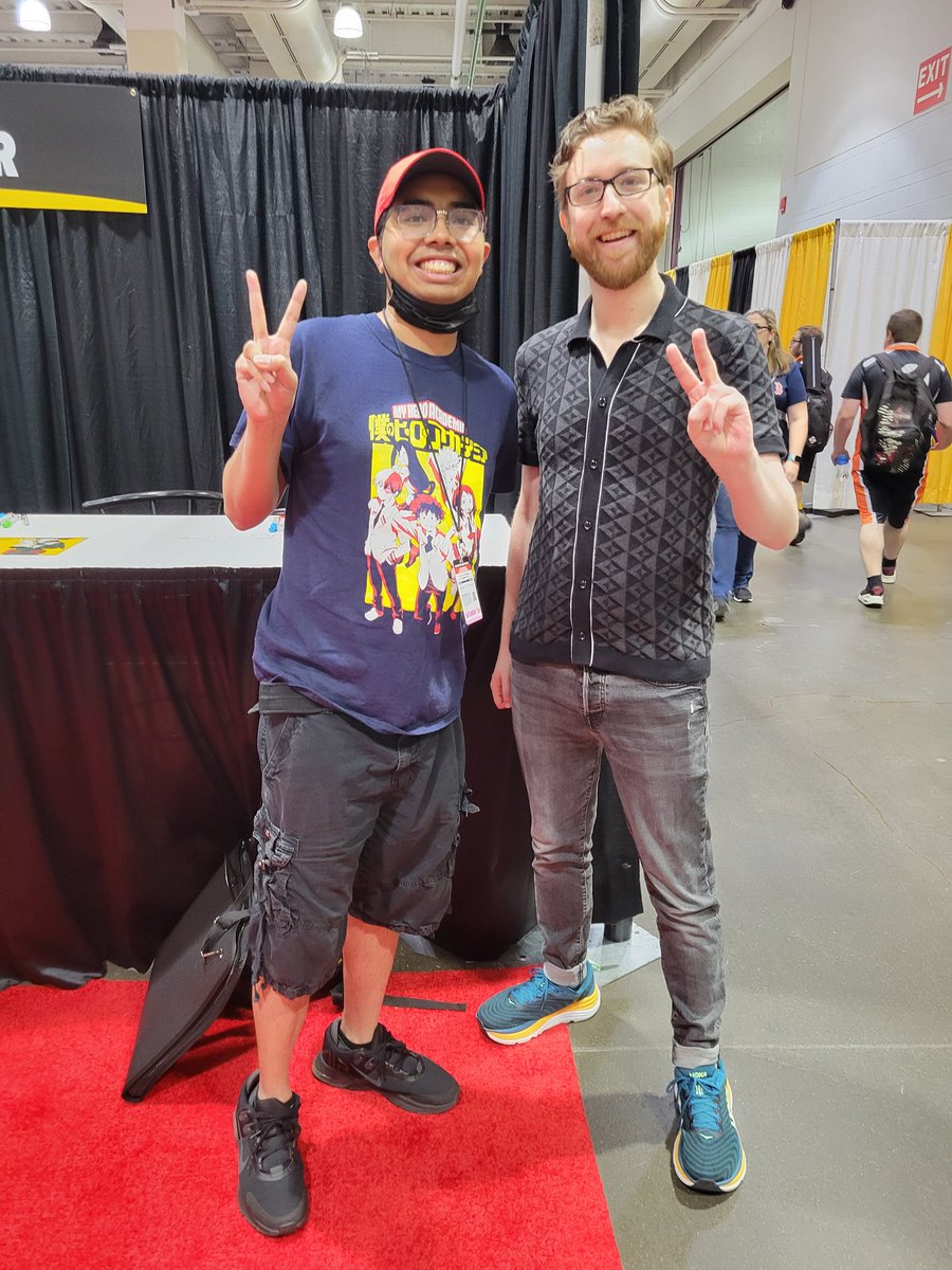 VincentSophuok's tweet photo. Alright, it's a good day to be a #MyHeroAcademia fan! Not only with latest dub episode out, I got to meet Kirishima, Fat Gum, Eraserhead, and Midoriya @FANEXPOBoston!

Pleasure meeting #JustinCook @kylehebert @ChrisWehkamp and @justinbriner! https://t.co/g0iph2tAVl