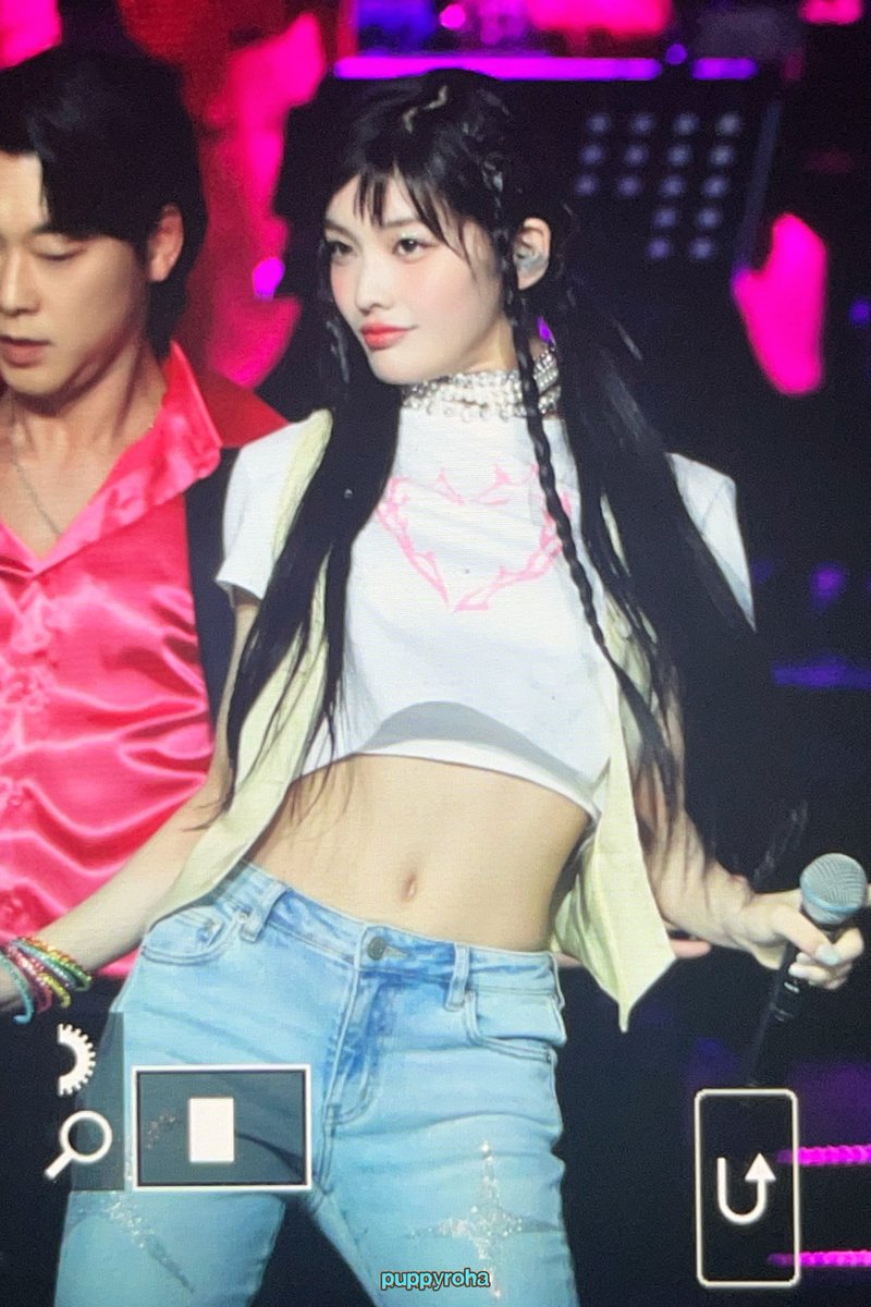 📸] 240615 #IROHA at Weverse Con #ILLIT #아일릿 #이로하 #イロハ