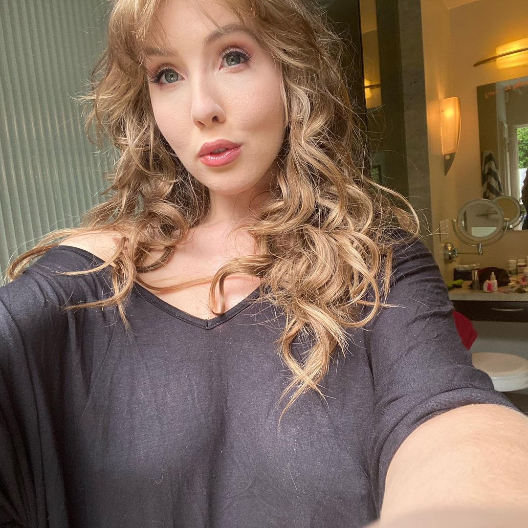 I wear clothes sometimes.