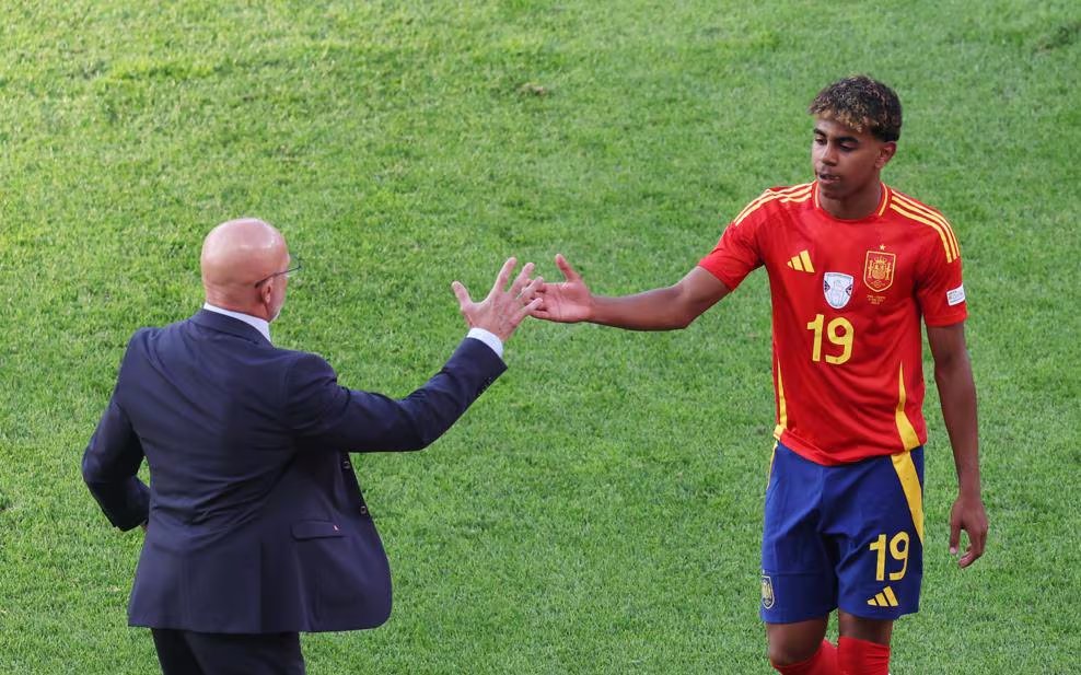 asierhuebra's tweet photo. EURO Día 2 | España vs Croacia

· Rodri en la presión
· Argumentos para transicionar
· Encontrando a Fabián
· Desorden central

[Hilo] https://t.co/vCOM2QblOY