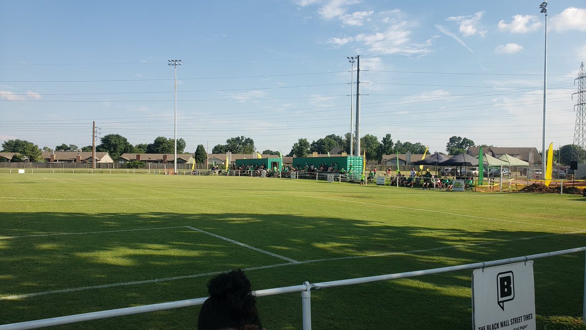 TulsaRoughnecks's tweet image. Just watching what should be a fun match at a facility deemed unworthy of/by the NPSL... the NPSL, mind you... 🦄 🦄 🦄 🦄 
CLUB &amp;gt; league  #TATID #TTID