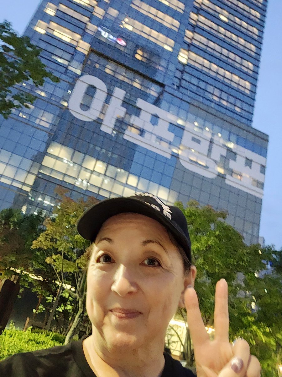 Bangtan Moms & Noonas ⁱˢ ᴾʳᵒᵒᶠ tweet media