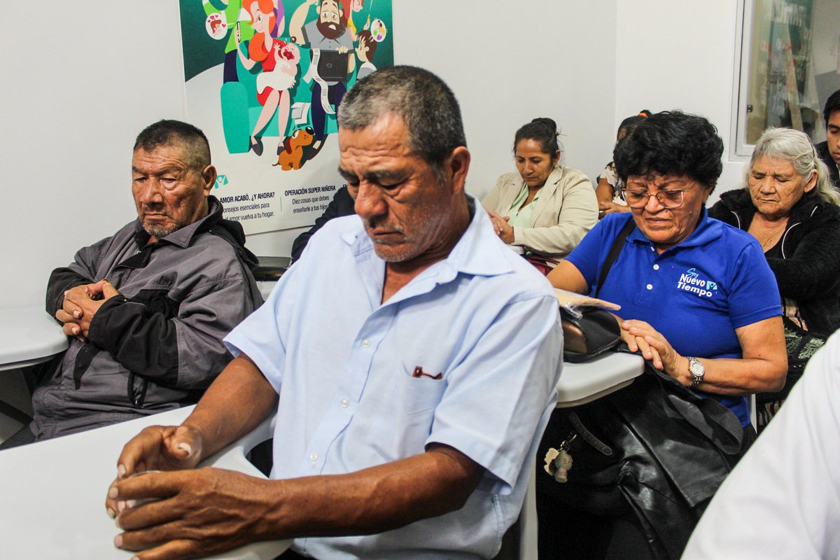 AdventistasMPN's tweet photo. 💛Se apertura el Espacio NT #18 en la IASD Los Algarrobos - Piura “C”🎉
📖La Escuela Bíblica NT está comprometida con el discipulado🙌🏼 https://t.co/VTXWP3sqrT
