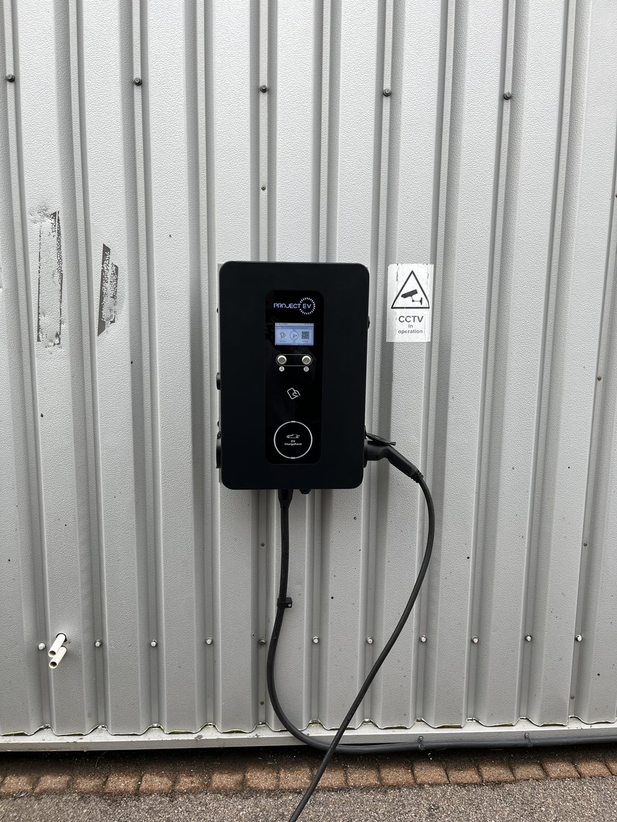 🔌⚡️ Upgrade your home with an EV charging point, installed in rain or shine thanks to DRYCAB! 🌧️🌞
With DRYCAB’s unique installation tent, weather is never an issue. 
Our expert team ensures a smooth, weather-proof installation, protecting your equipment.