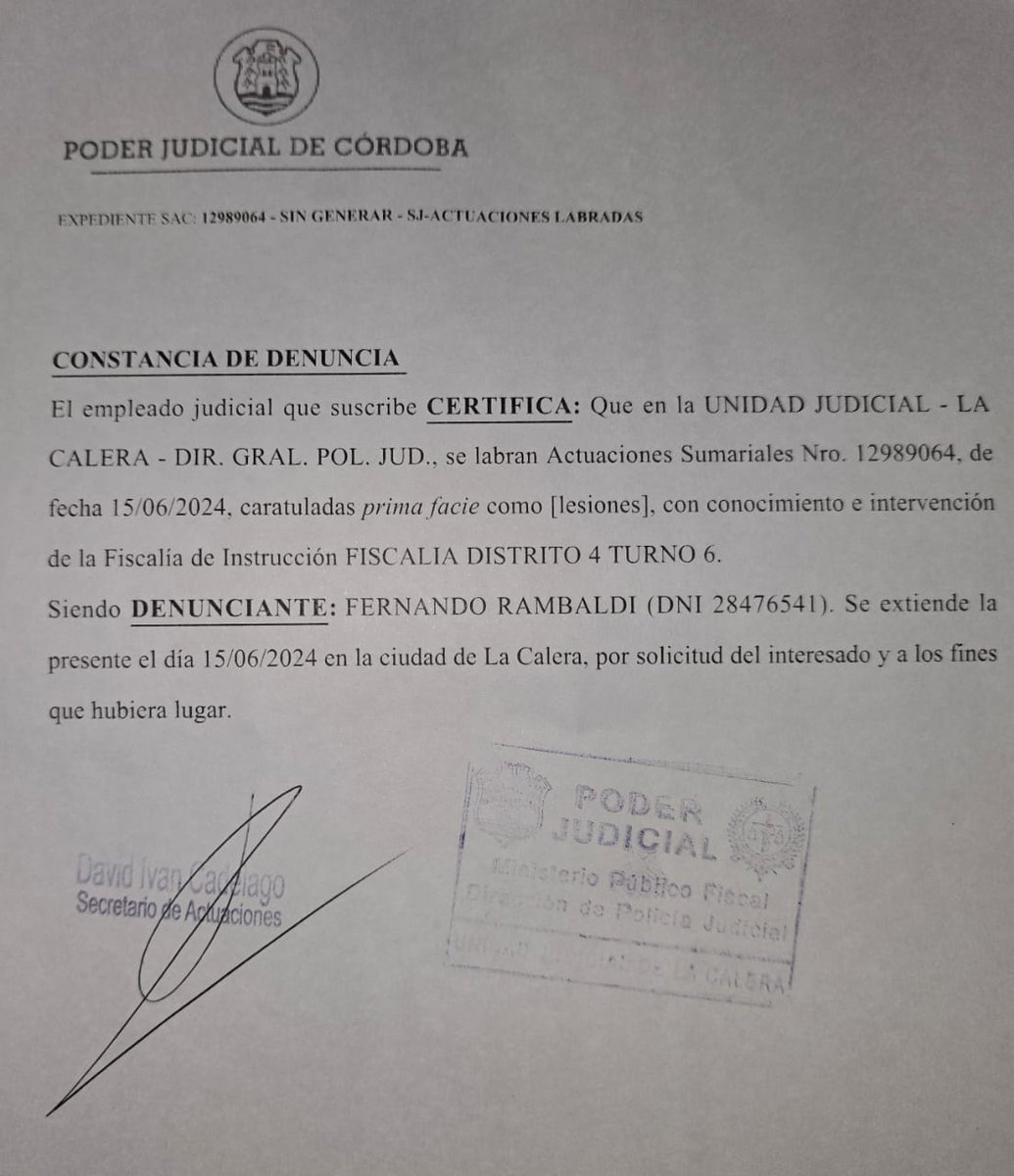 RambaldiFer's tweet photo. La agresión comenzó cuando ingresé por el Puesto 1 para encontrarme con amigos y vecinos.
Este personaje, a quien no conocía, me insultó desde su auto. Luego me buscaron y cruzaron a mitad de camino, se bajaron para insultarme y darme un manotazo en la cara #BastaDeAprietes https://t.co/KtzTpR6pez
