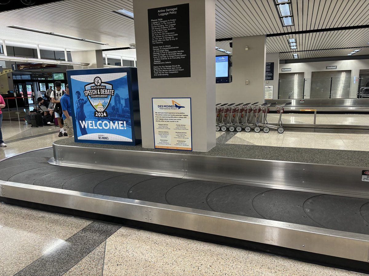 BereaMidpark4n6's tweet image. Months of preparation finally have led to this: We’re in Des Moines, Iowa, for @speechanddebate #Nats24! #BeTitansTogether