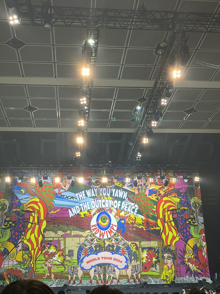 hrk_mym's tweet photo. ずっと会いたくて会いたくてたまらんかったよー!花道正面ブロックで洋次郎も武田さんもくわもめっちゃ近くまで来てくれて感無量��最近のチケ運のなさは運をここに使ってたからだわきっと
アンコール5曲ヤバすぎ楽しすぎ!またしばらく会えなさそうやけどチャージできたから我慢できる!
#radwipms https://t.co/WlMvzUHFxN