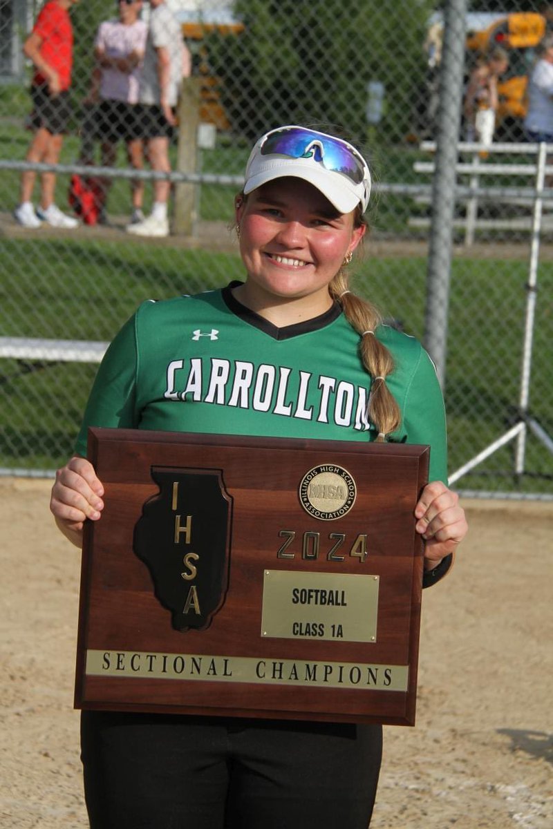huhles2006's tweet photo. So thankful 🙏 for making 1A All State 2nd Team again this season. Lady Hawks 34-3; WIVC Champs; Beardstown Tourney Champs, Regional/Sectional Champs. Looking forward to next season! @agoler35 @SBRRetweets @QUHawksSB @CoachArchibald @ondecksoftball @SEMOsoftball @LadyLakersSB https://t.co/ShSZdxEXHL
