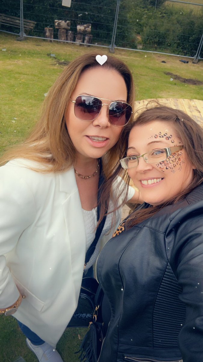 I’ve had the best day/night with some of my best friends. 💙💙💙