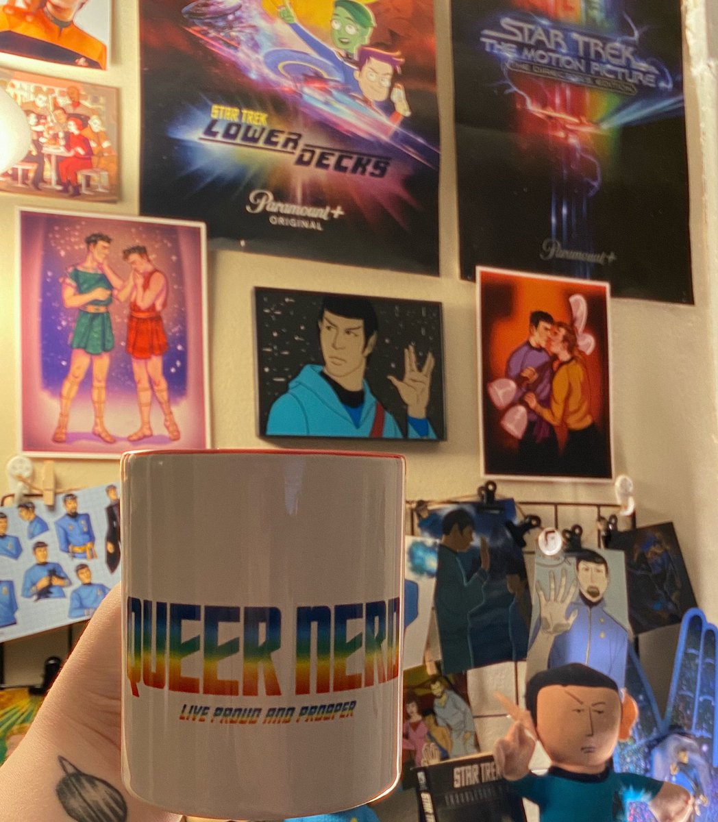 Durassisterspod's tweet photo. Feeling the Trek Pride 🖖🏼🏳️🌈
#startrek #pride #toproudlygo https://t.co/RSux7Ns8Is