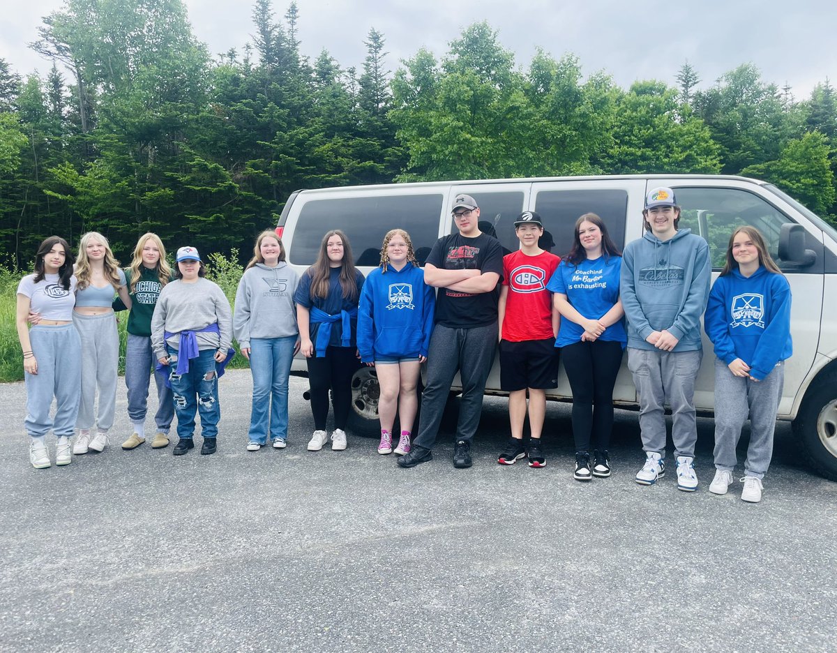 valene_roach's tweet image. CYN year end retreat with these cool cats!
@CEN1991 @BurgeoAcademy @CYNSouthwestern 
#Burgeogroup