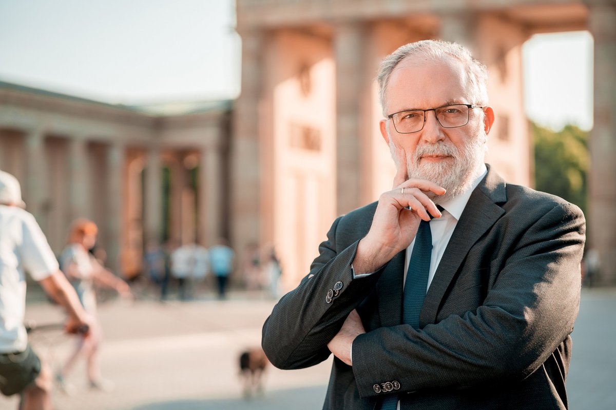 Verprassen wir nicht unser Erbteil! Das Gleichnis vom verlorenen Sohn

facebook.com/joachimkuhs/po…