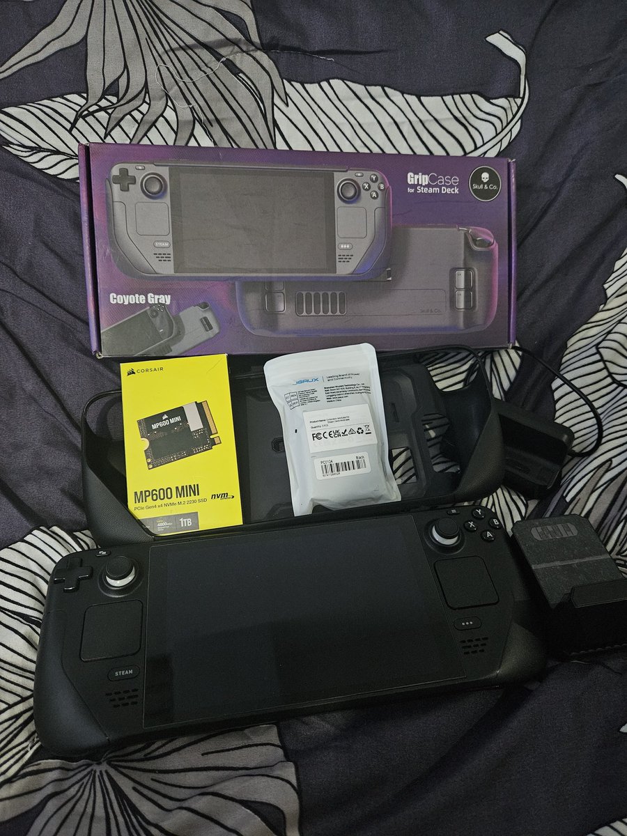 alg_cs's tweet image. bye pc muna heh
#valve