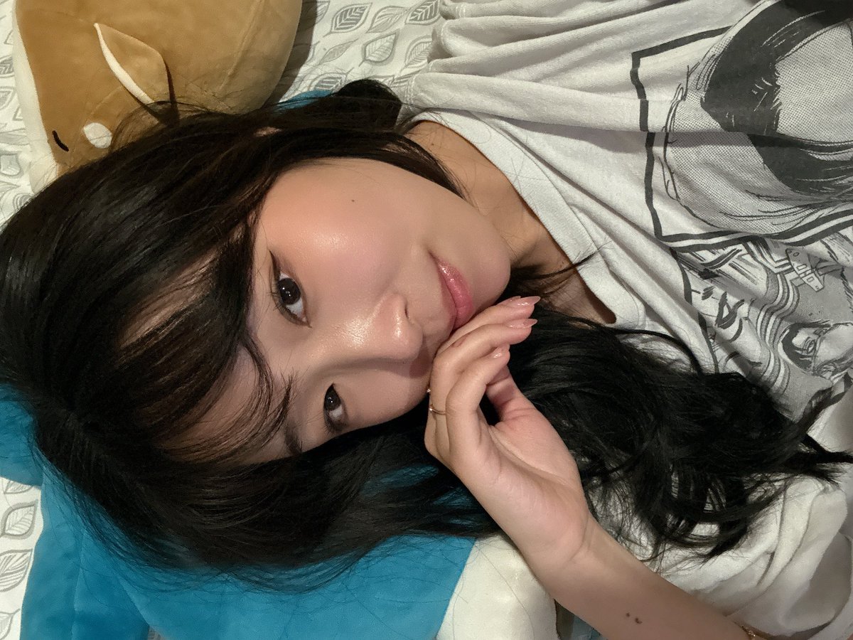 karen tweet media