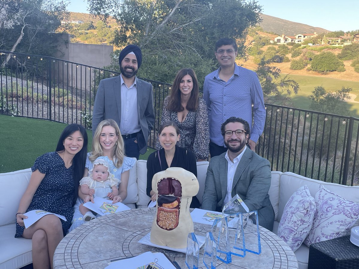 Rohit Loomba (@drloomba) on Twitter photo Yes that’s a cake 🎂 in the middle to celebrate our GI fellowship graduates <a href="/UCSD_GI/">UCSD Gastroenterology</a> — wonderful team! Yes that’s a cake 🎂 in the middle to celebrate our GI fellowship graduates <a href="/UCSD_GI/">UCSD Gastroenterology</a> — wonderful team!