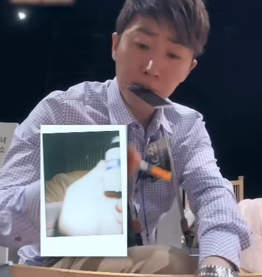 미치겠다....애기아님??
애기들이 입에 뭘 많이 집어넣잖아....
홍지노 그러케 안봤는데 
애기가 나이 속여도 되나여ㅡㅡ